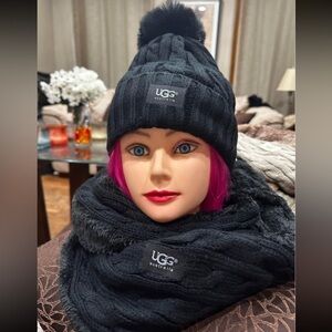 Ugg Scarf and Hat set